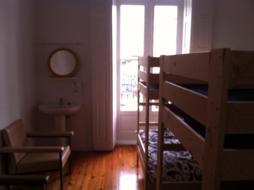 Albergue De Peregrinos La Bilbaina ซานโตญา ภายนอก รูปภาพ